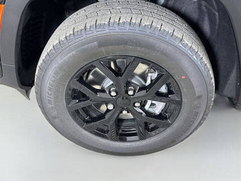 2025 Jeep Grand Cherokee L Altitude X