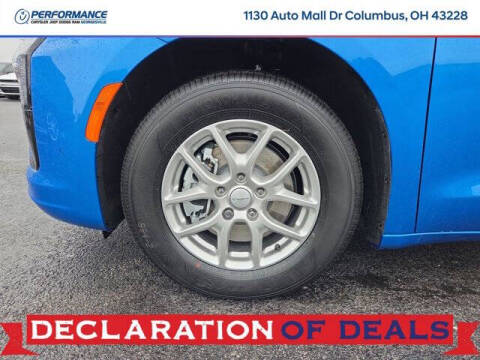 2027 Chrysler Pacifica Select