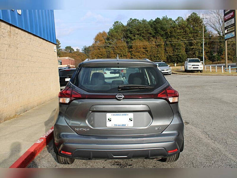 2022 Nissan Kicks SV