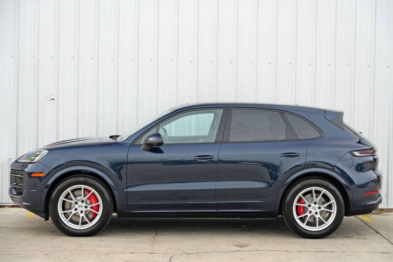 2025 Porsche Cayenne S