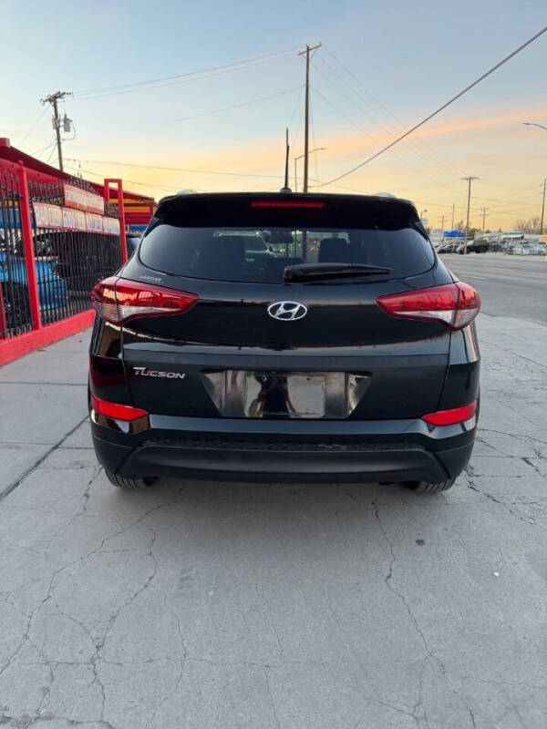 2017 Hyundai Tucson SE