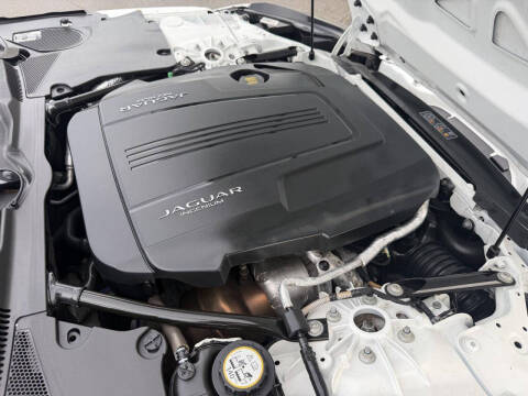 2018 Jaguar F-TYPE 296HP