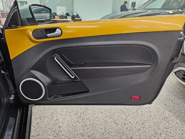 2016 Volkswagen Beetle 1.8T Dune