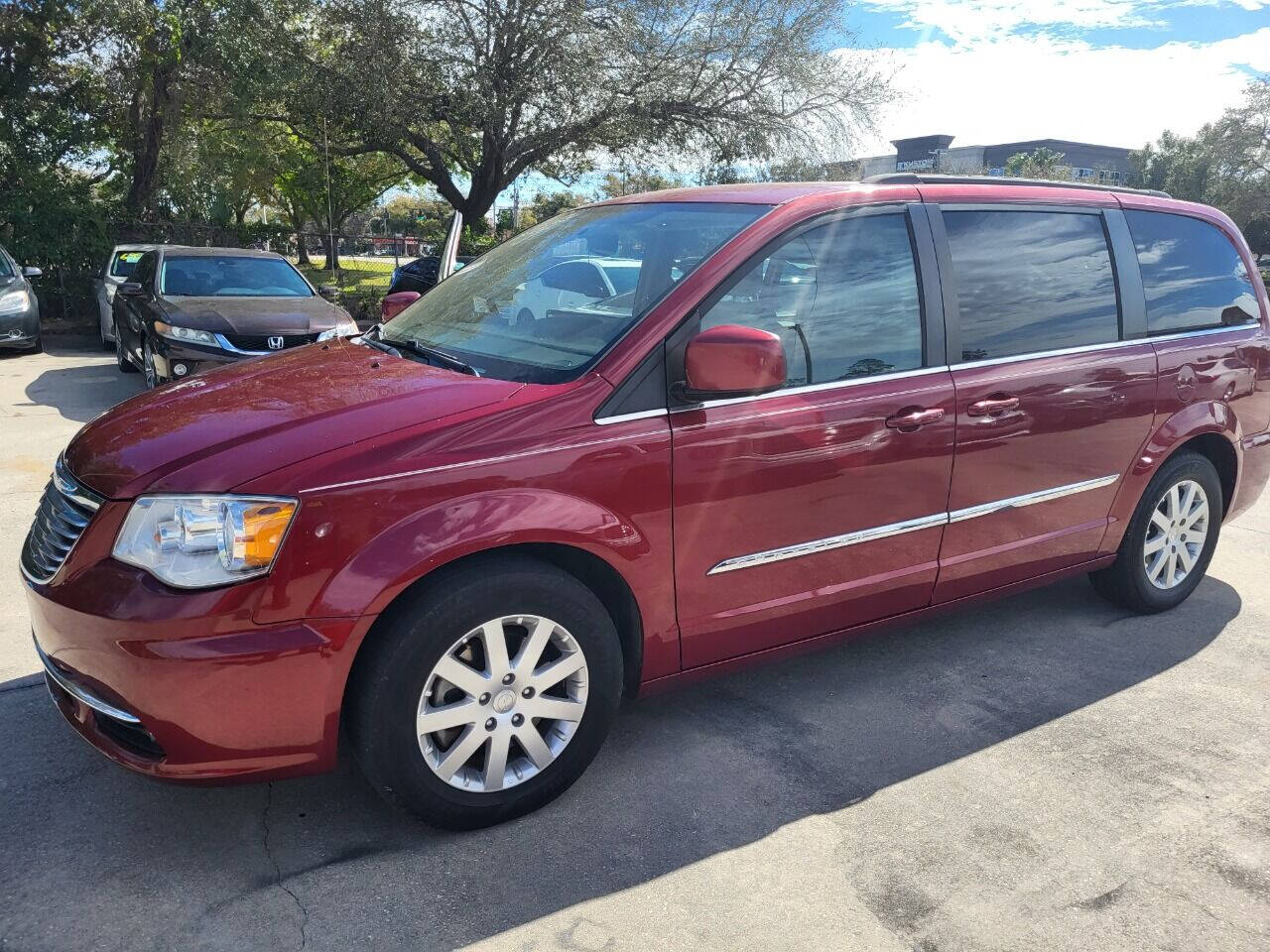 2016 Chrysler Town and Country for sale at FAMILY AUTO BROKERS in Longwood, FL