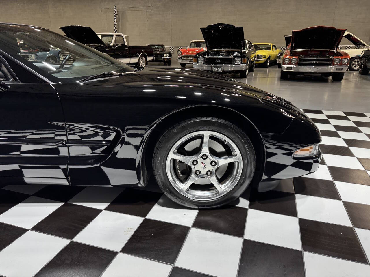 2004 Chevrolet Corvette 30