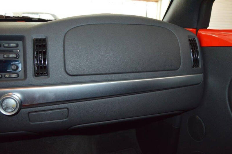 2004 Chevrolet SSR LS