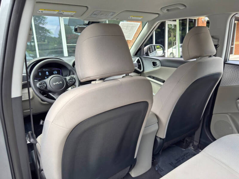 2025 Kia Soul LX