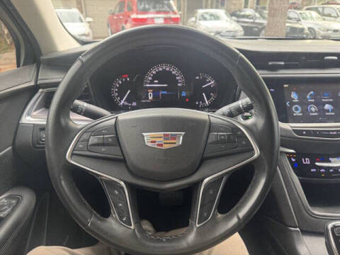 2018 Cadillac XT5 Premium Luxury