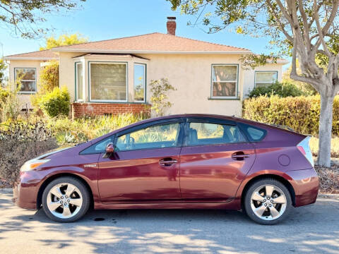 2013 Toyota Prius Three