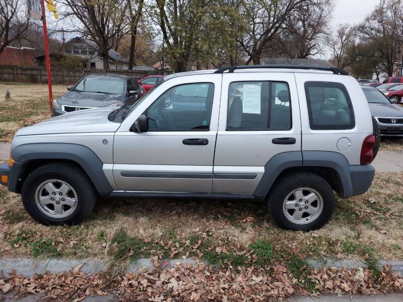 2006 Jeep Liberty for sale at D and D Auto Sales in Topeka KS