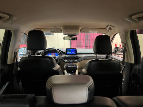 2020 Ford Escape Titanium