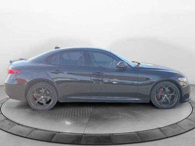 2017 Alfa Romeo Giulia Ti