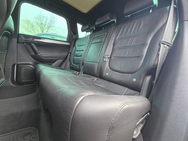 2017 Volkswagen Touareg V6 Wolfsburg