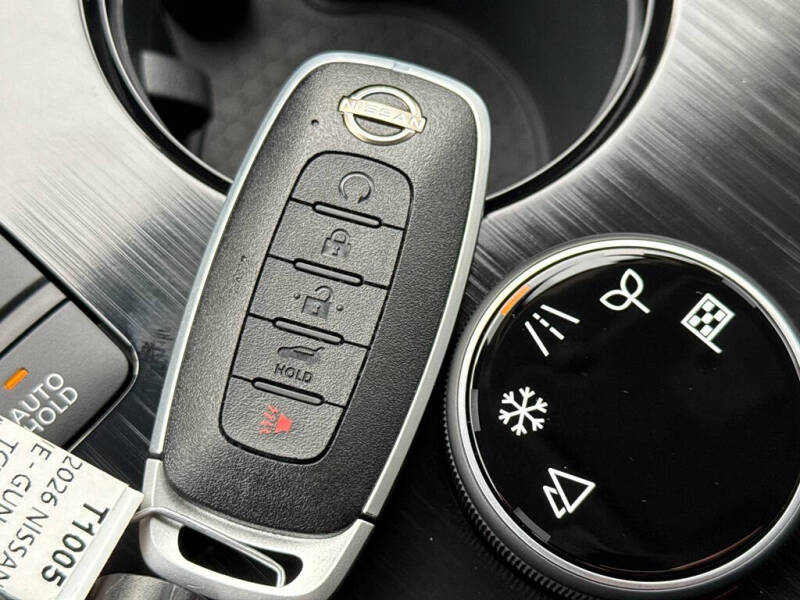 2026 Nissan Rogue SV