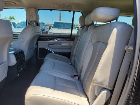 2023 Jeep Wagoneer