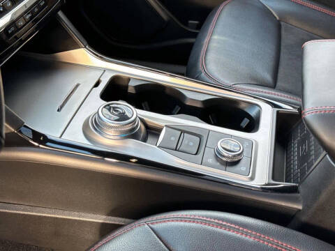 2024 Ford Explorer ST-Line