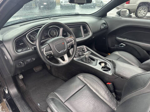 2015 Dodge Challenger SXT Plus