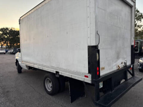 2015 Ford E-Series E-350 SD