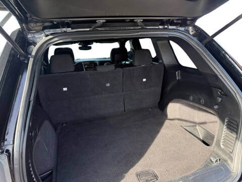 2018 Jeep Grand Cherokee Laredo E