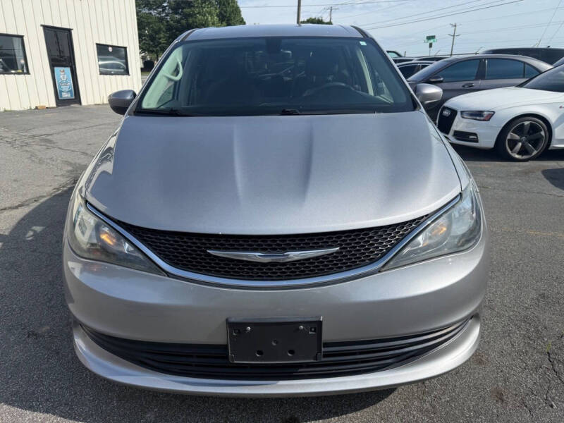 2017 Chrysler Pacifica Touring