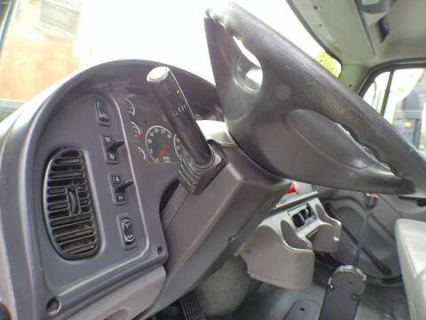 2015 Freightliner M2 106