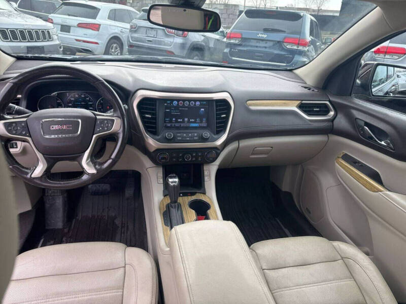 2018 GMC Acadia Denali