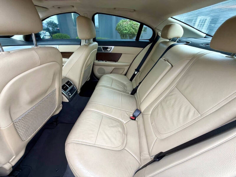 2013 Jaguar XF 3.0