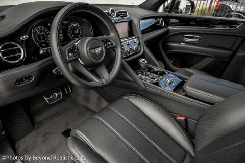 2024 Bentley Bentayga Hybrid