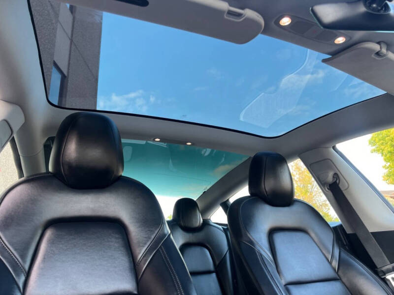 2020 Tesla Model 3 Long Range