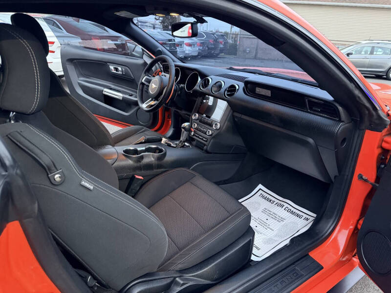 2016 Ford Mustang V6