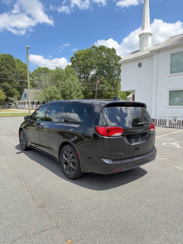 2019 Chrysler Pacifica Touring Plus