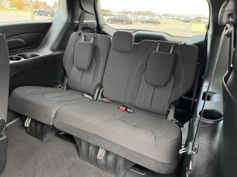 2022 Chrysler Pacifica Touring