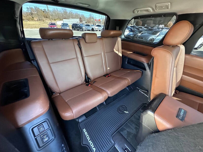 2018 Toyota Sequoia Platinum