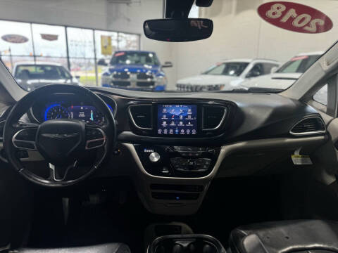 2018 Chrysler Pacifica Touring L Plus