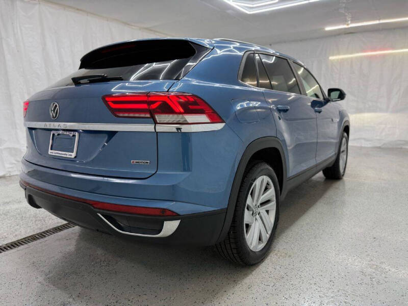 2020 Volkswagen Atlas Cross Sport SE 4Motion