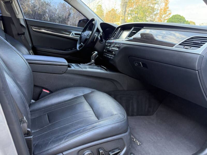 2016 Hyundai Genesis 3.8L