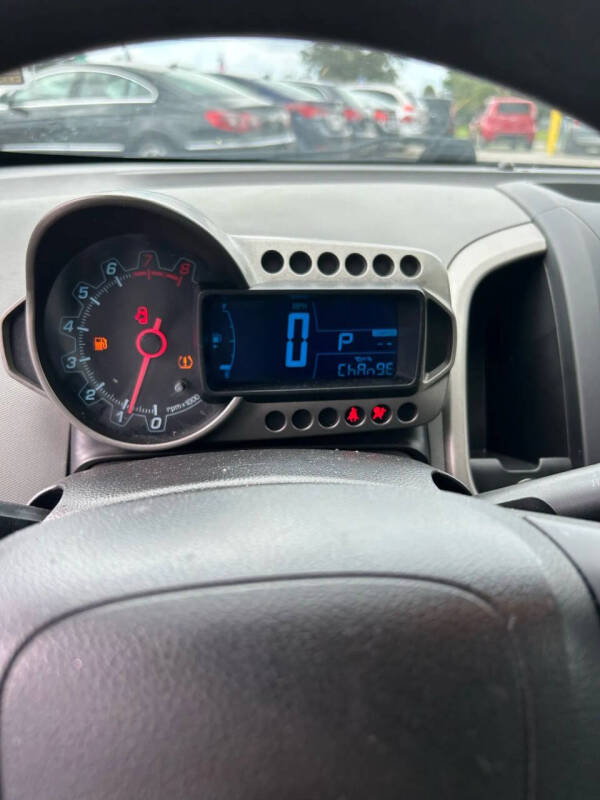 2014 Chevrolet Sonic LS Auto