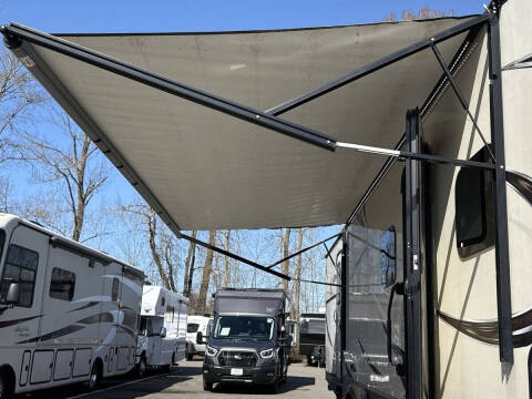 2019 Prime Time RV Lacrosse