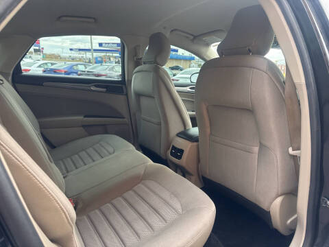 2019 Ford Fusion Hybrid SE