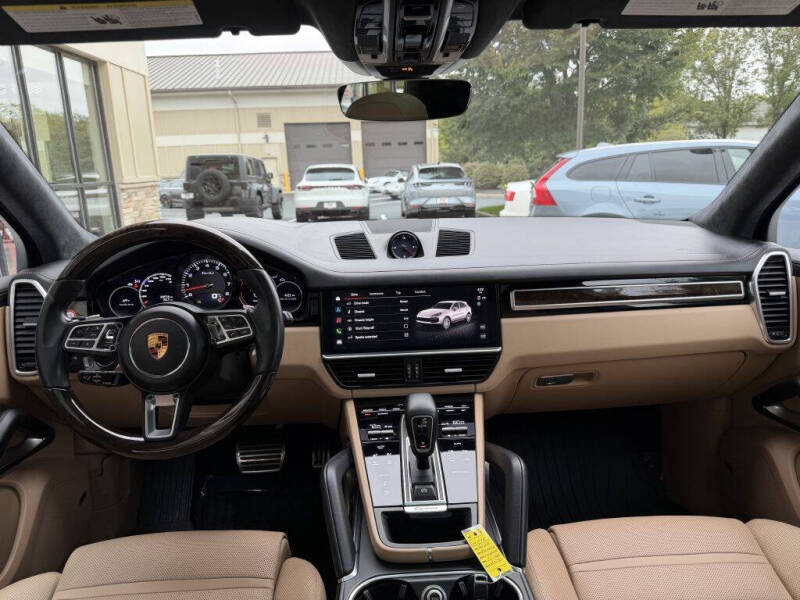 2022 Porsche Cayenne Turbo