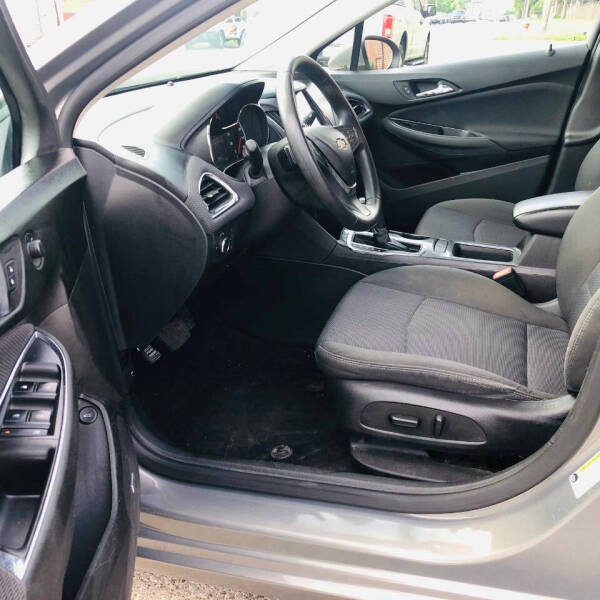 2017 Chevrolet Cruze LT Auto