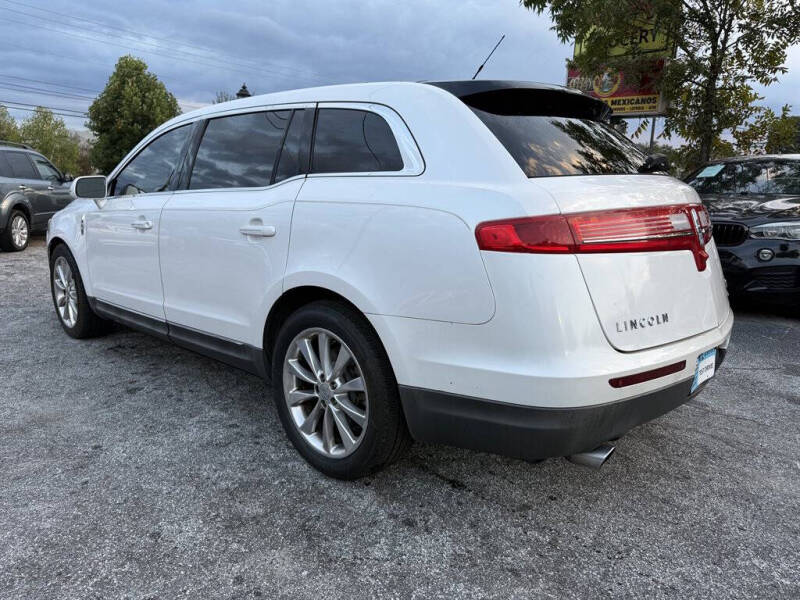 2011 Lincoln MKT EcoBoost