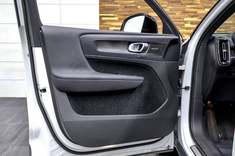 2023 Volvo XC40 Recharge Twin Ultimate