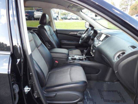 2019 Nissan Pathfinder SV