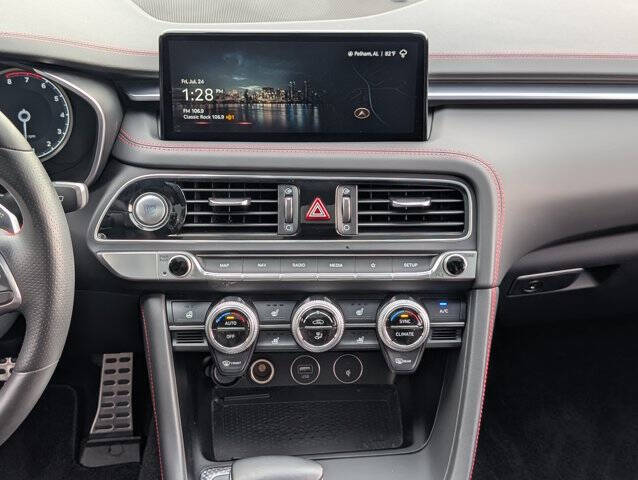 2023 Genesis G70