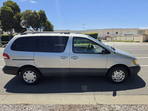 2002 Toyota Sienna LE