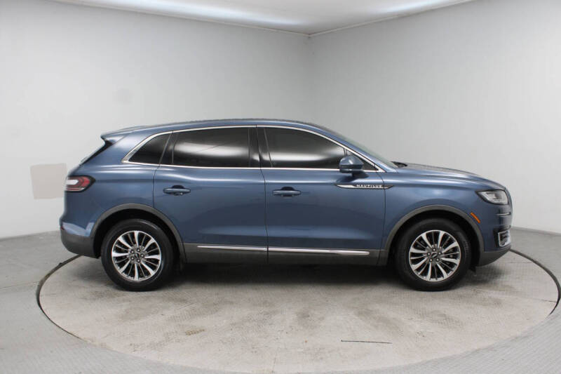 2019 Lincoln Nautilus Select