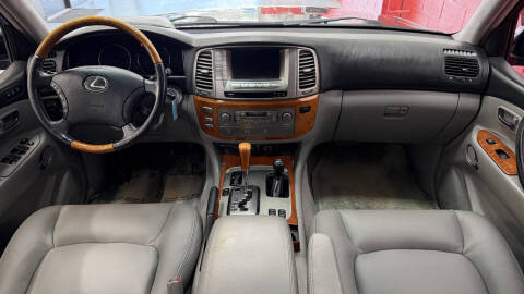 2003 Lexus LX 470