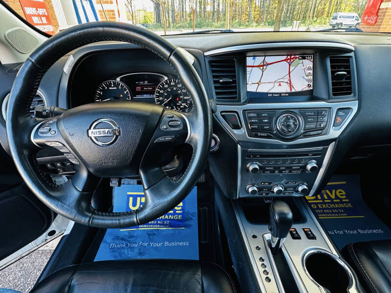 2018 Nissan Pathfinder SL