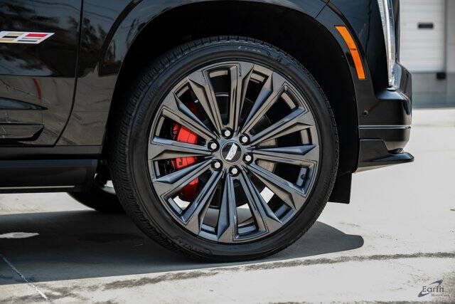 2025 Cadillac Escalade-V